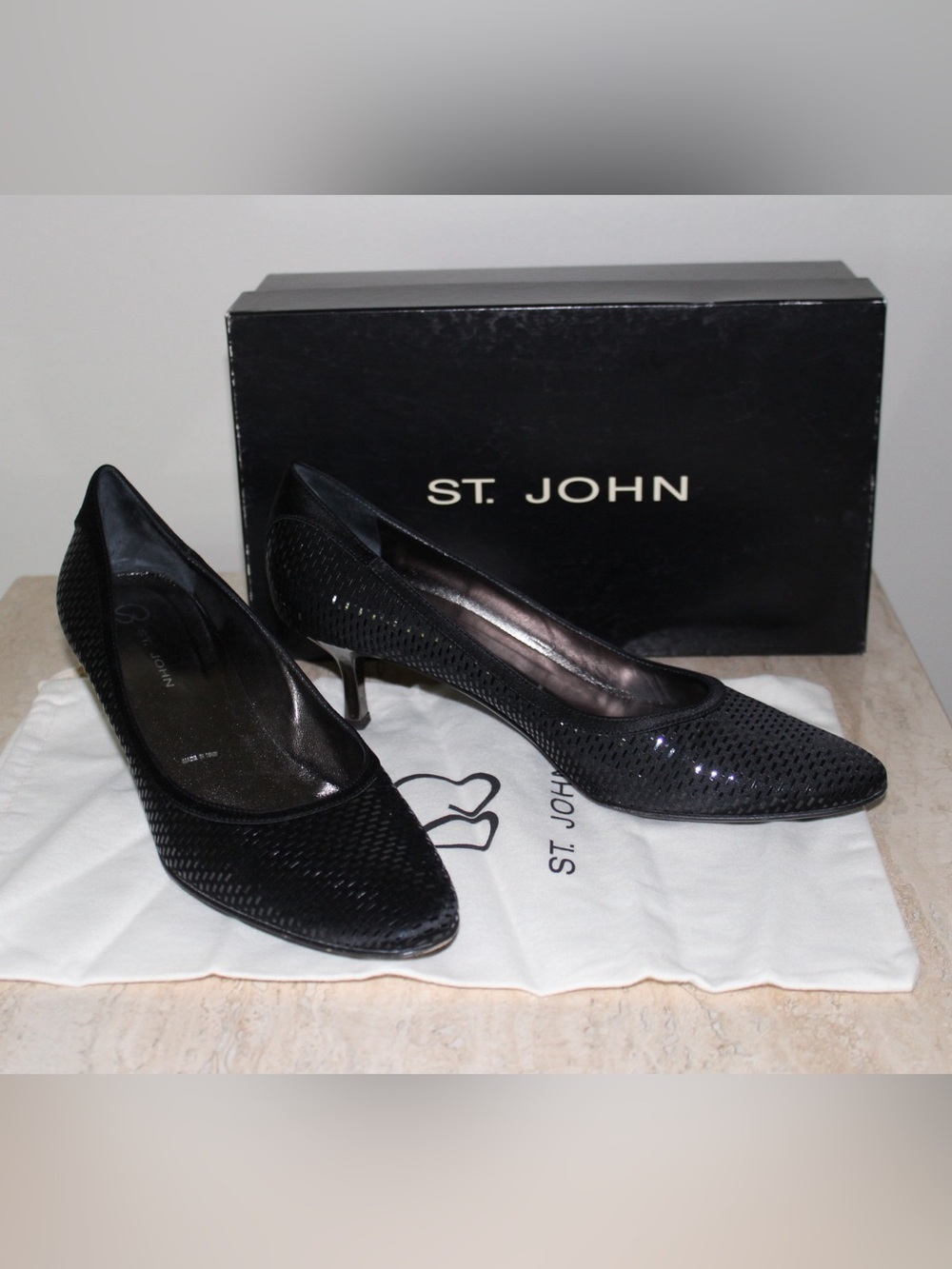 St. John Black Sequin Pointed-Toe Pump Size 8.5